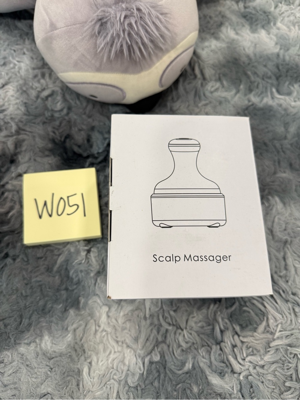 Gentle Scalp Massager in Light Gray